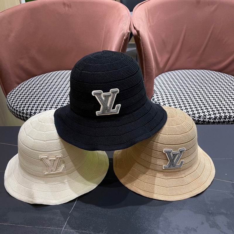 LV hat 061011